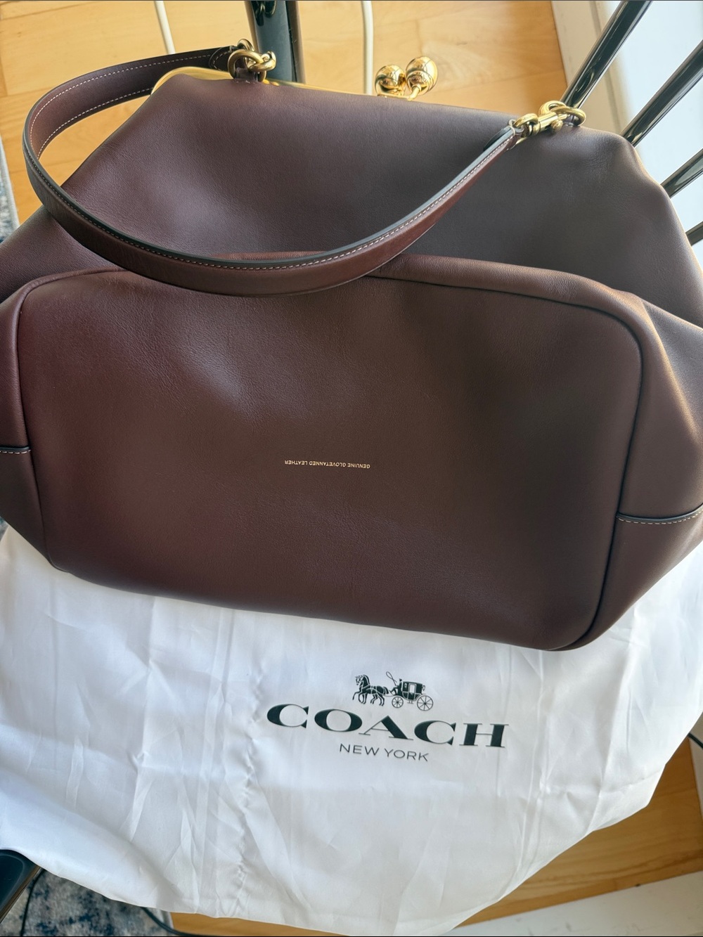 Coach Large Kisslock Frame Bag - Picture 6 of 10